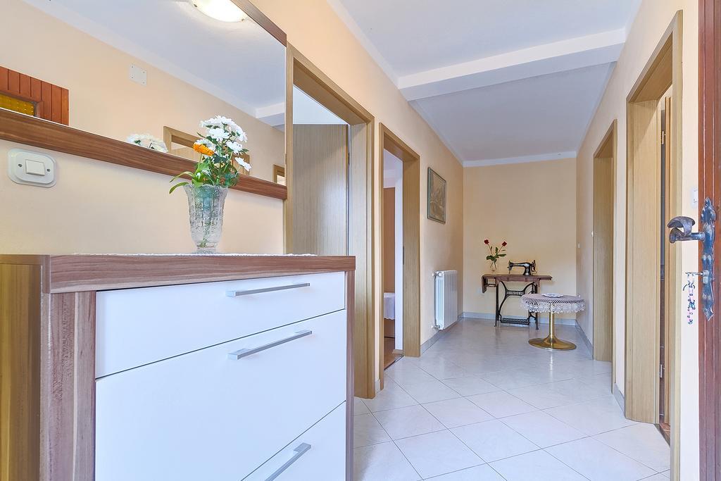 Apartments Valoda Nedeščina Esterno foto