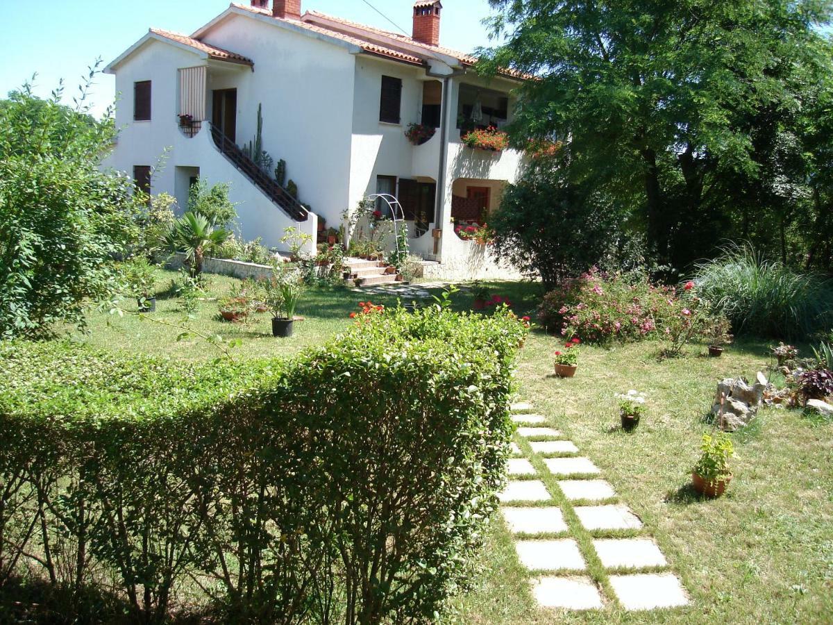 Apartments Valoda Nedeščina Esterno foto