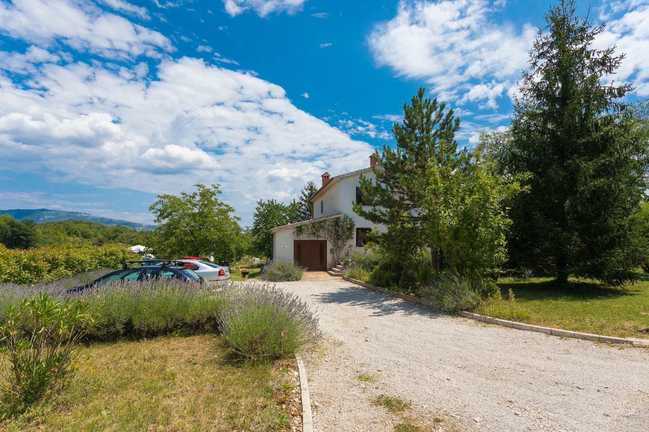 Apartments Valoda Nedeščina Esterno foto